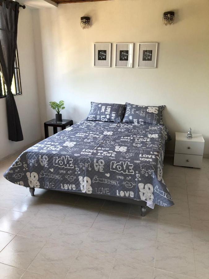 Habitaciones Independientes Cerca Al Aeropuerto 1 Cartagena Exteriör bild